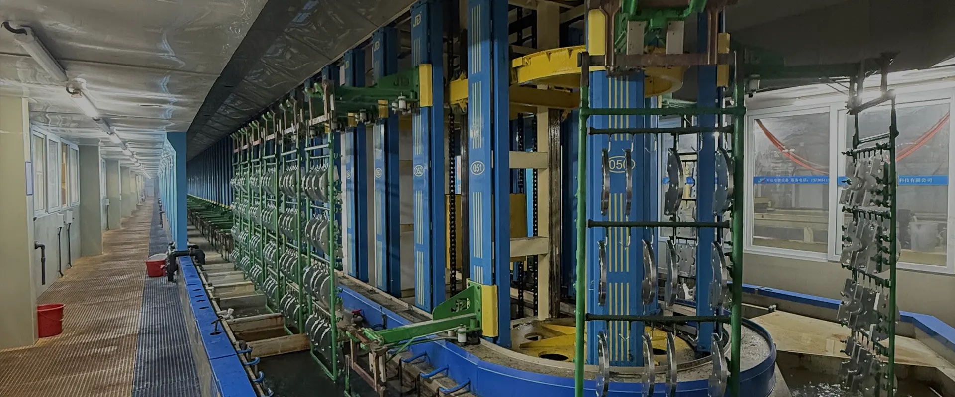 Linea di placcatura a cilindro a portale per elementi di fissaggio e galvanica PCB