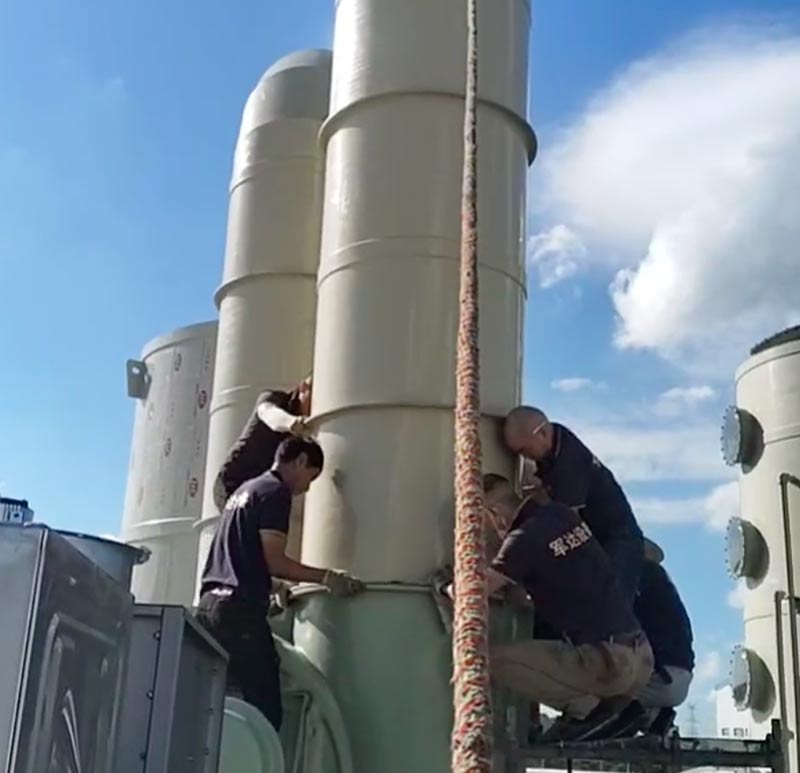 Installazione della torre del gas di scarico per la linea di produzione galvanica Junda