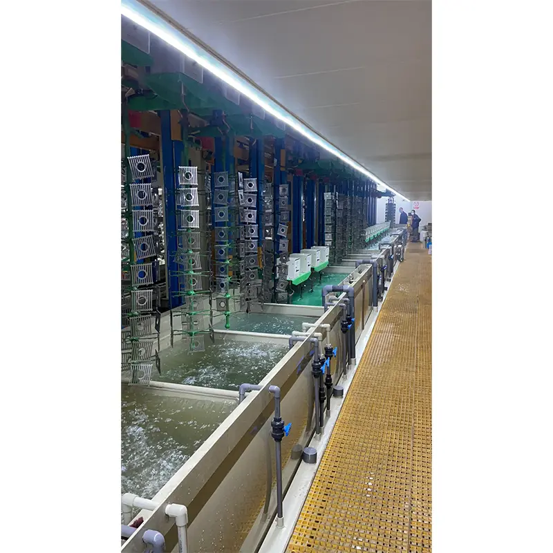 Linea di placcatura verticale a rack per ferramenta da bagno